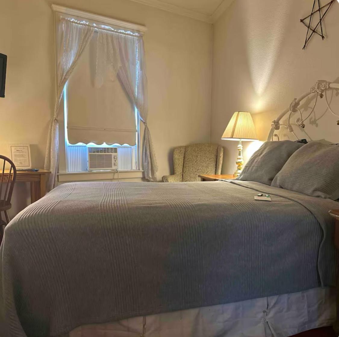 The Currier Inn 그릴리 외부 사진